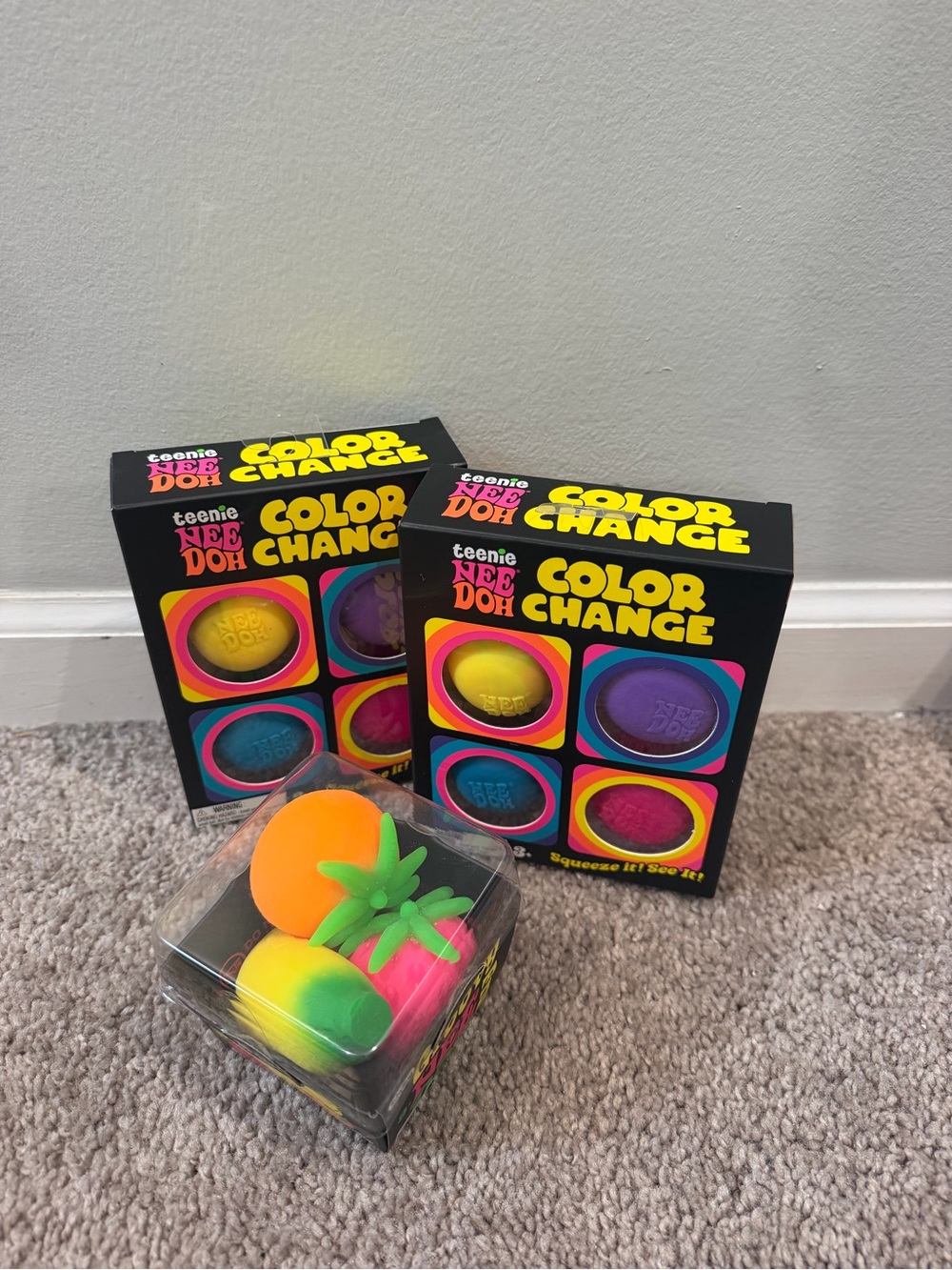 Needoh lot - color change and fruit